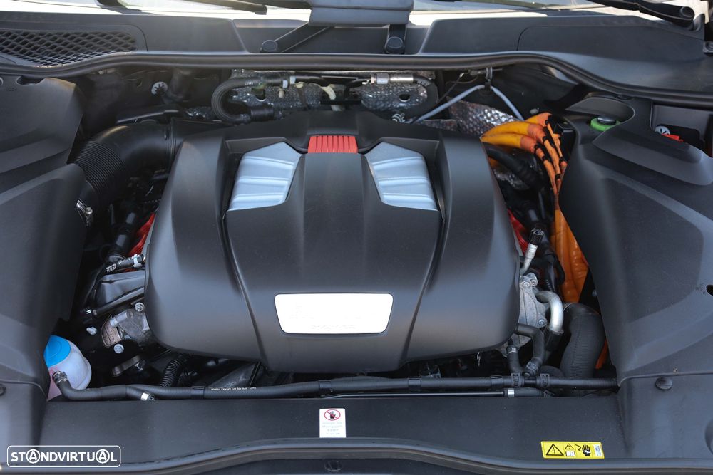Porsche Cayenne - 28