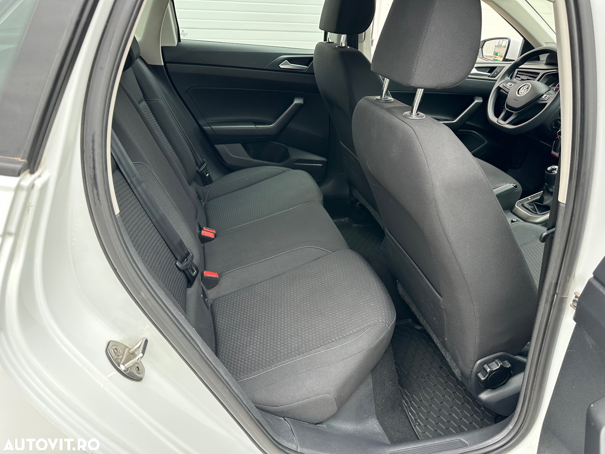 Volkswagen Polo 1.0 TSI Comfortline - 29