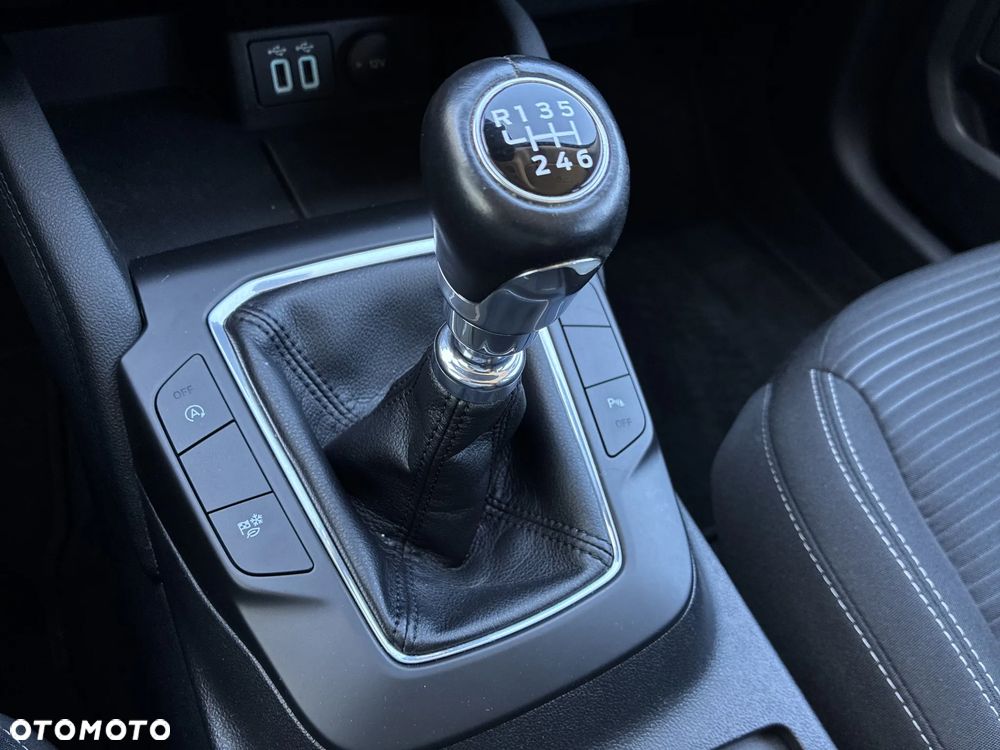 Ford Kuga 1.5 EcoBoost FWD Titanium - 26