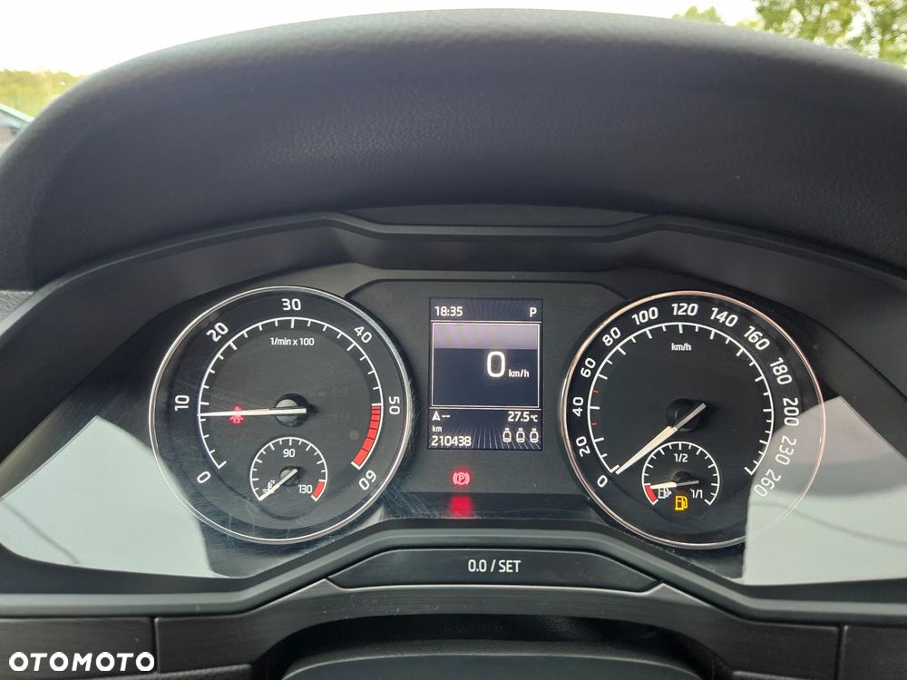 Skoda Superb 2.0 TDI 4x4 DSG Style - 28