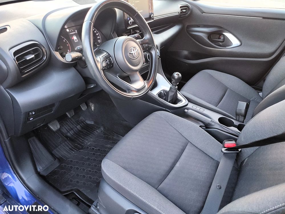 Toyota Yaris - 5