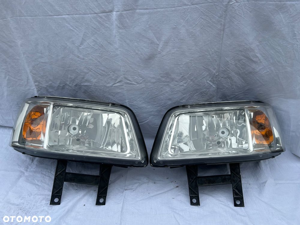 Komplet lamp Europejskich VW T5 AL