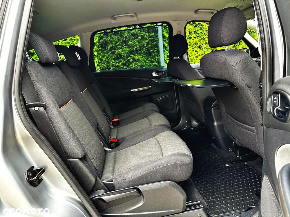 Ford S-Max 2.0 Titanium - 9