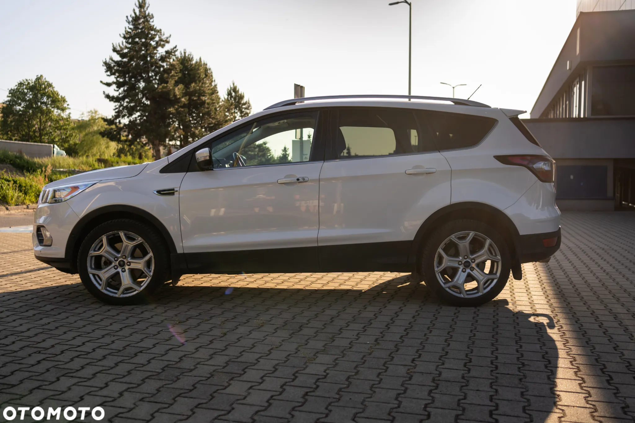 Ford Escape 2.0 EcoBoost AWD Titanium - 5