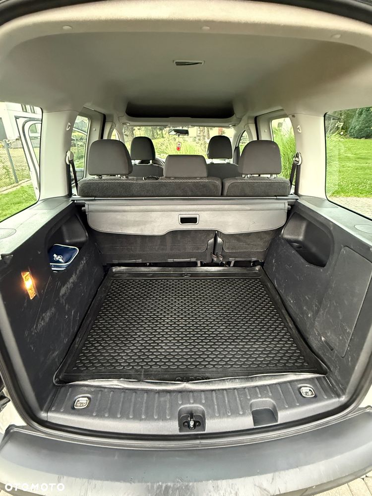 Volkswagen Caddy 2.0 TDI Comfortline - 13