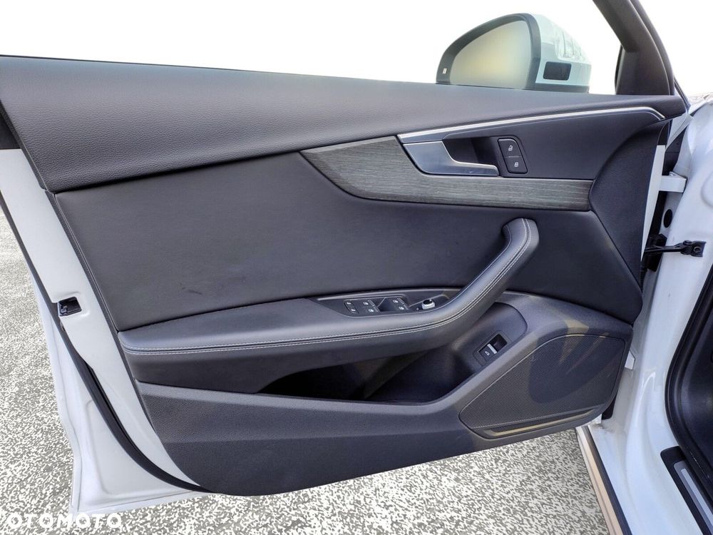 Audi A4 Allroad - 12