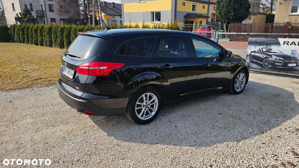 Ford Focus 1.5 EcoBoost Active - 28