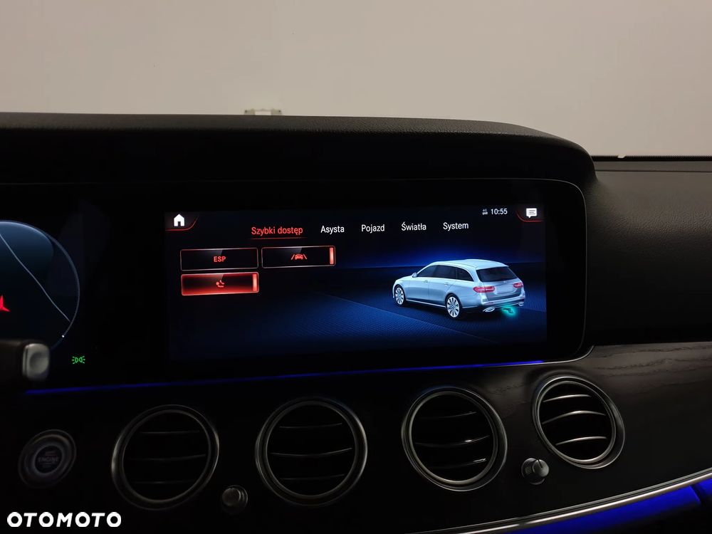 Mercedes-Benz Klasa E 300 de 4Matic 9G-TRONIC AMG Line - 23