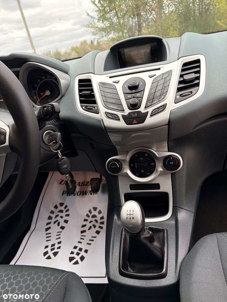 Ford Fiesta 1.6 Ti-VCT Titanium - 34