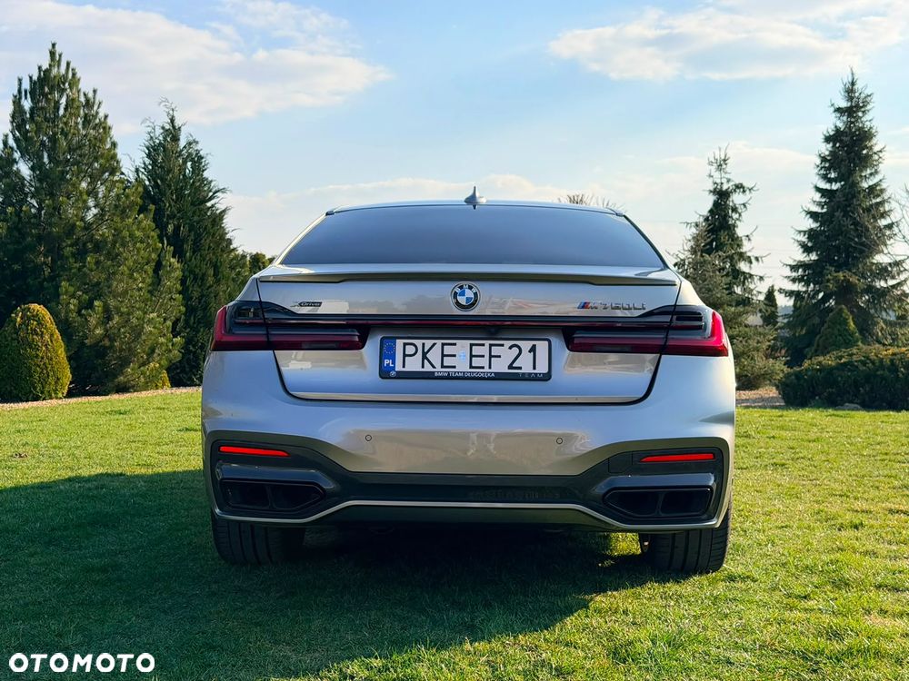 BMW Seria 7 - 12