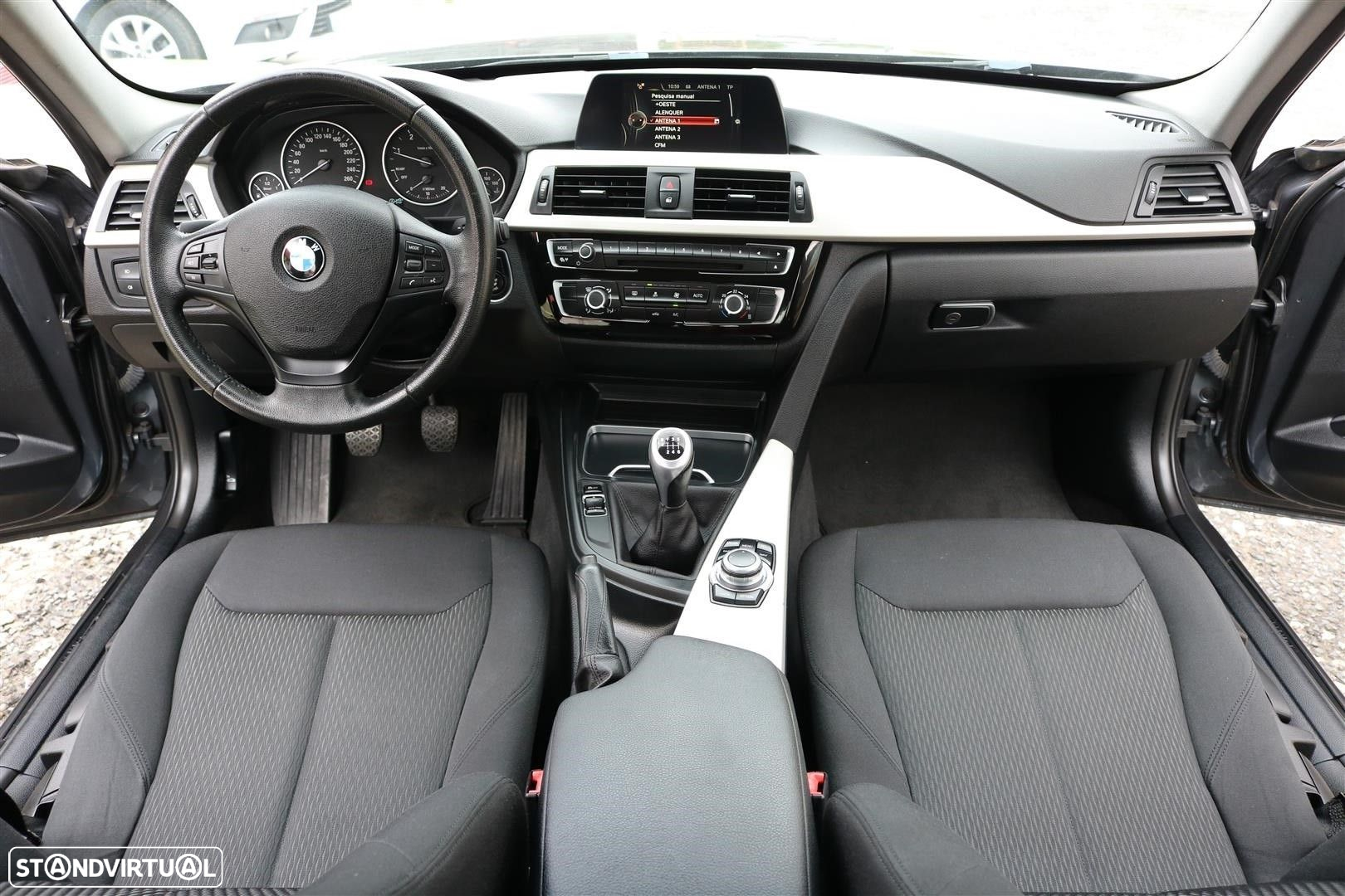 BMW 318 d Advantage - 24