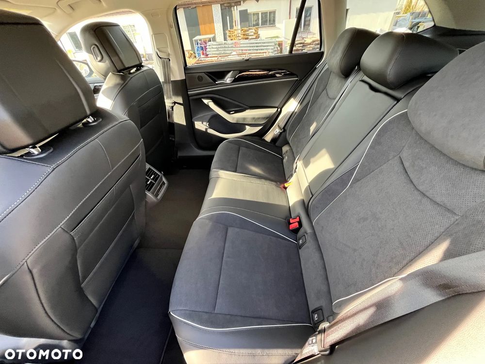 Volkswagen Passat Variant - 14