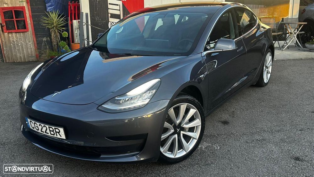 Tesla Model 3 Standard Range Plus RWD - 1