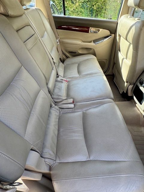 Toyota Land Cruiser 3.0 D-4D Pack CA - 24