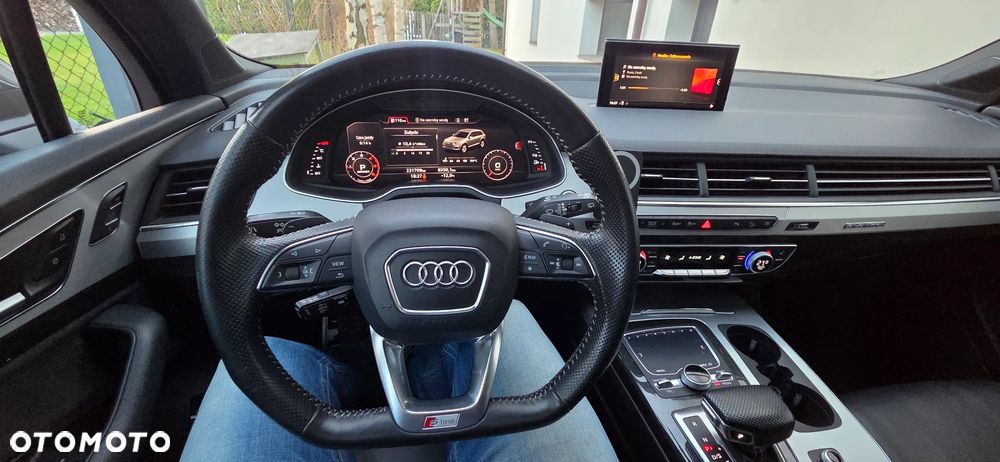 Audi Q7 - 7