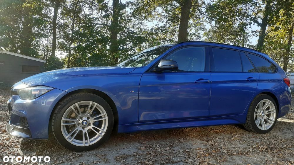 BMW Seria 3 320i xDrive M Sport - 34