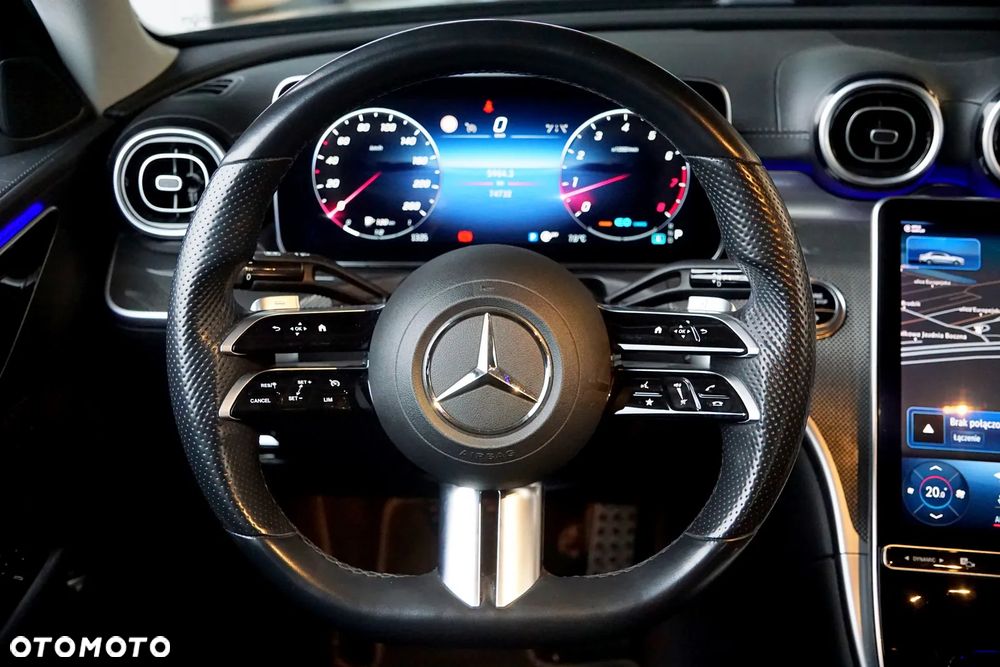 Mercedes-Benz Klasa C 180 9G-TRONIC AMG Line - 30