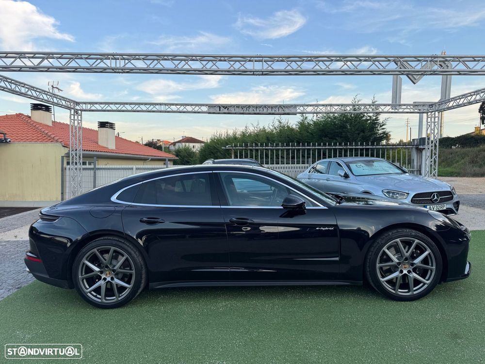 Porsche Panamera 4 E-Hybrid - 25