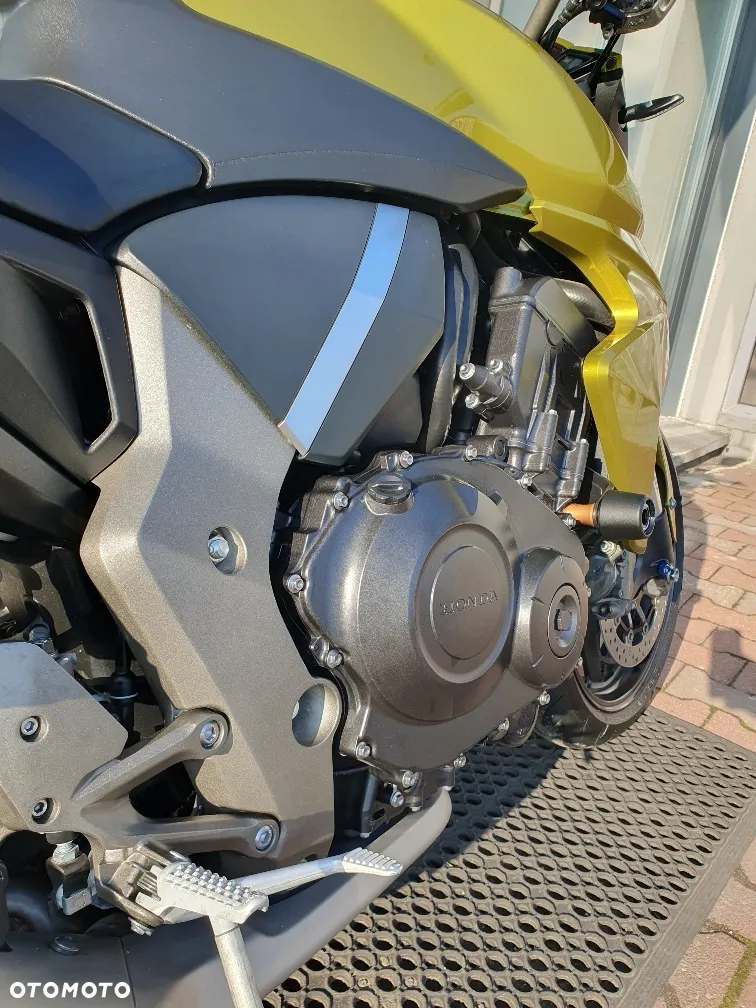 Honda CB - 21