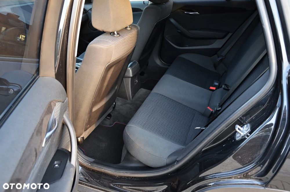 BMW X1 sDrive18d Sport Line - 30