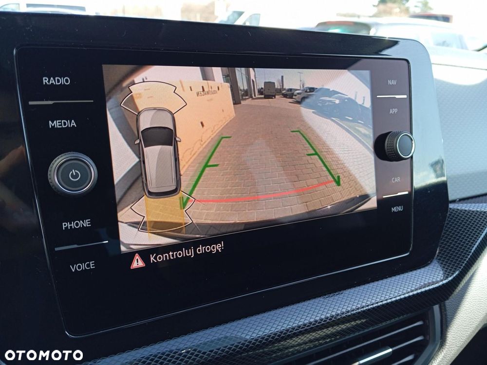 Volkswagen T-Cross - 25