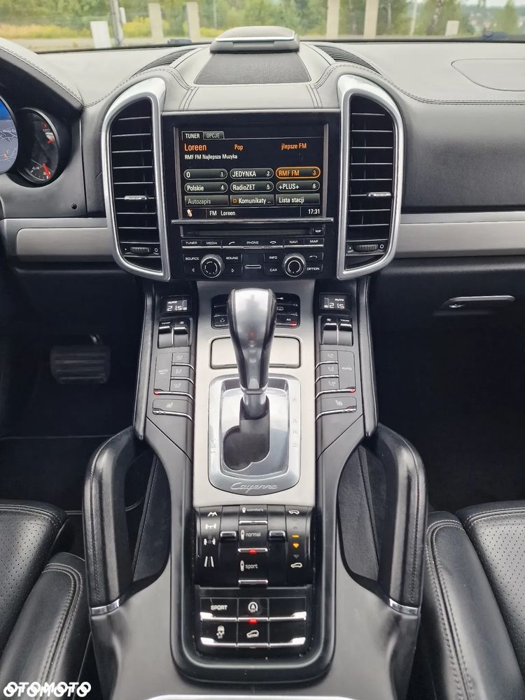 Porsche Cayenne Diesel Platinum Edition - 10