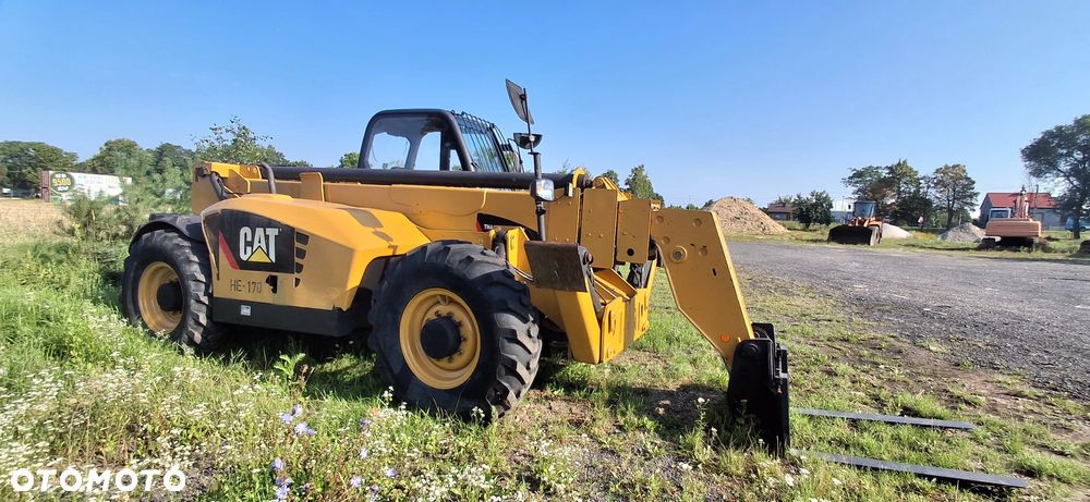 Caterpillar TH417 - 3
