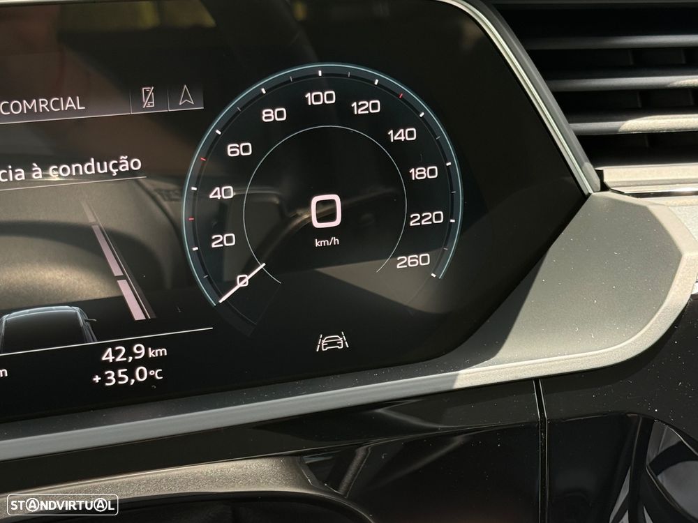 Audi e-tron 50 quattro S line - 39