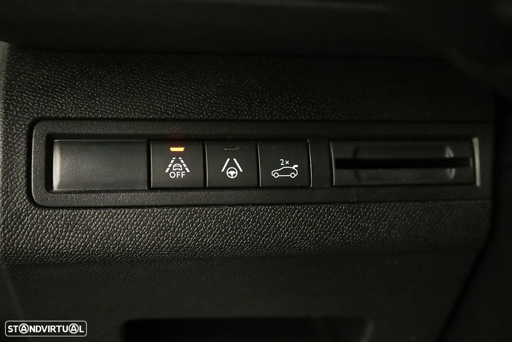 Peugeot 3008 1.2 Hybrid Allure e-DCS6 - 20