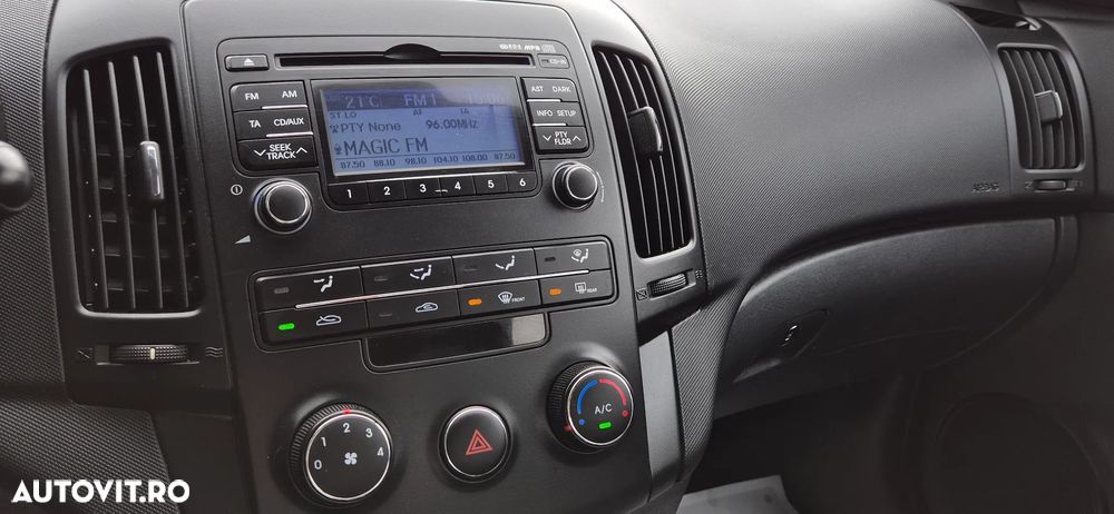 Hyundai i30 1.6 CRDi GLS COMFORT - 9