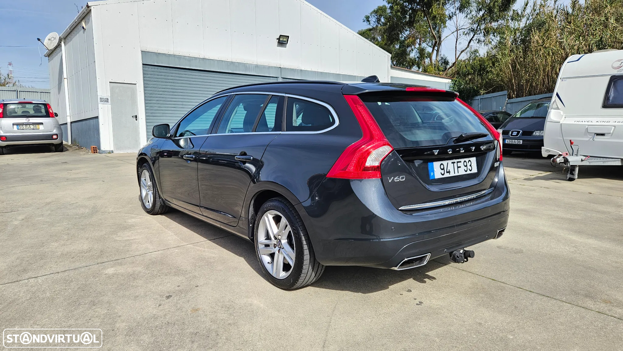 Volvo V60 2.4 D6 Momentum AWD Phev - 7