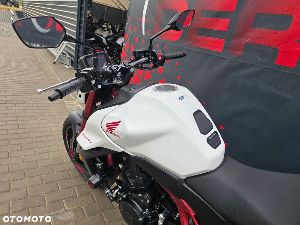 Honda Hornet - 22