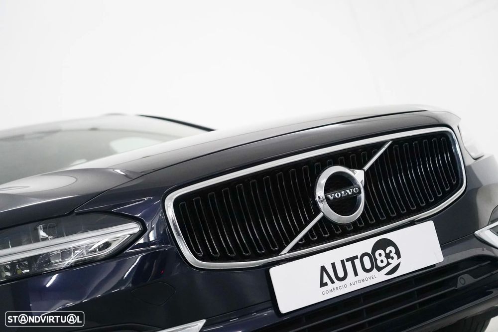 Volvo V90 2.0 T8 Momentum Plus AWD Geartronic - 16