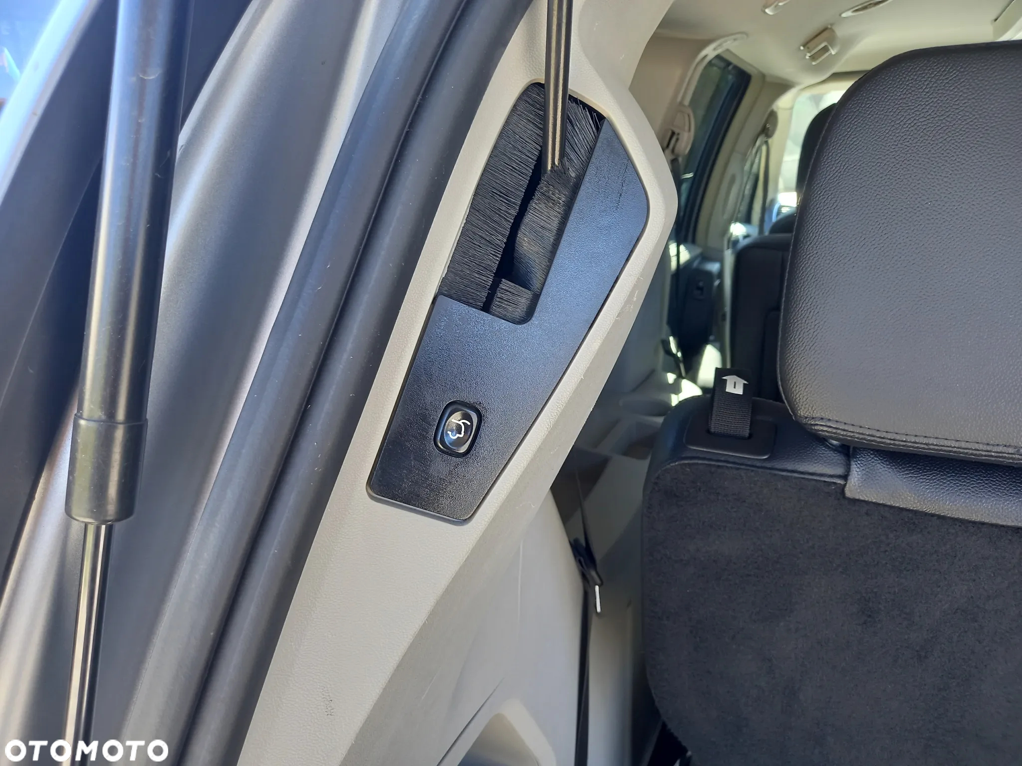 Chrysler Town & Country 3.6 Touring - 35