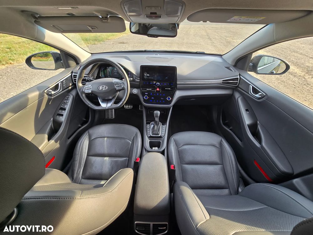 Hyundai IONIQ 1.6 GDI Premium - 6