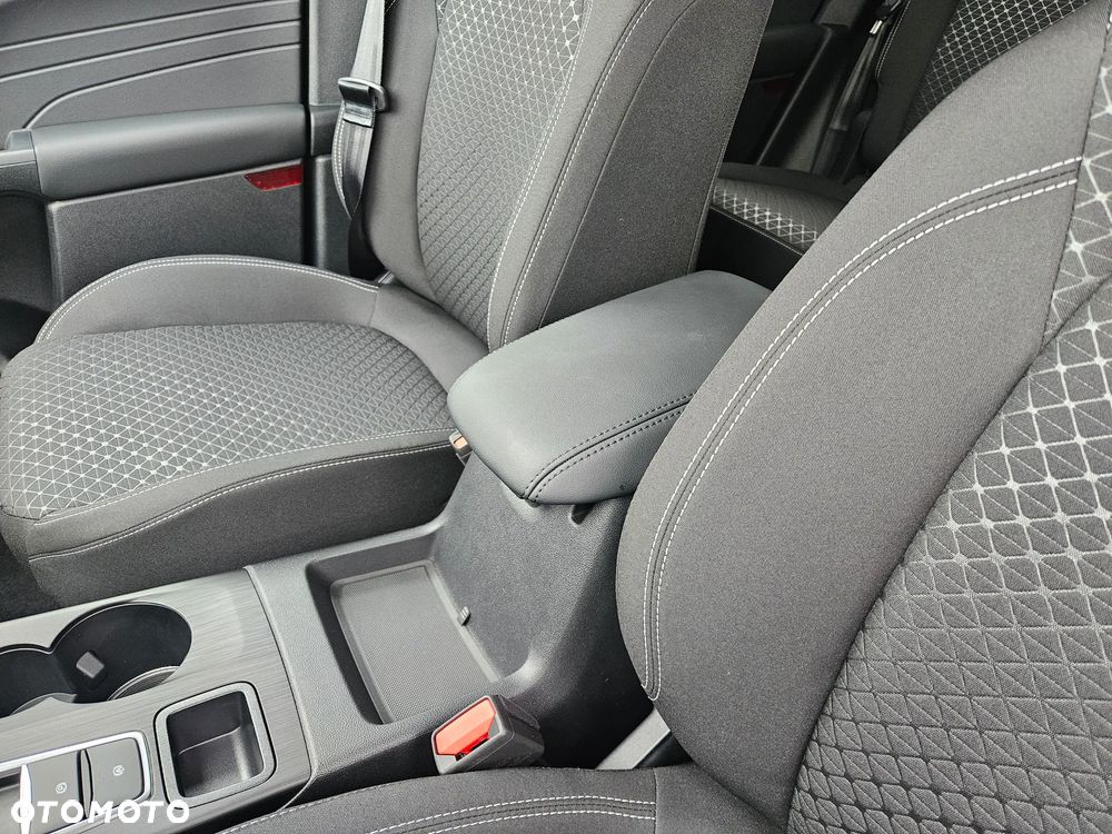 Ford Kuga 2.5 FHEV FWD Titanium eCVT - 18