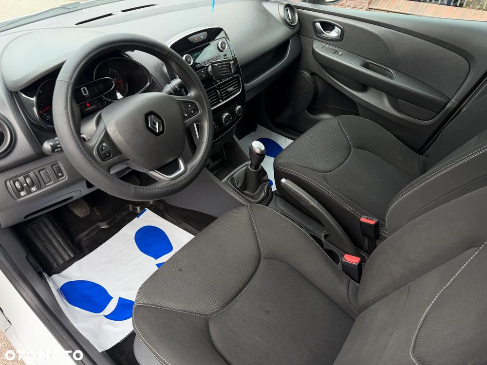 Renault CLIO - 7