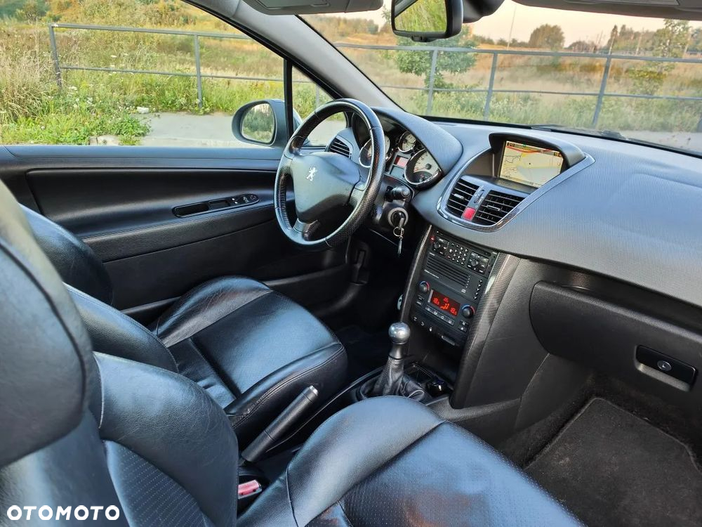 Peugeot 207 - 16