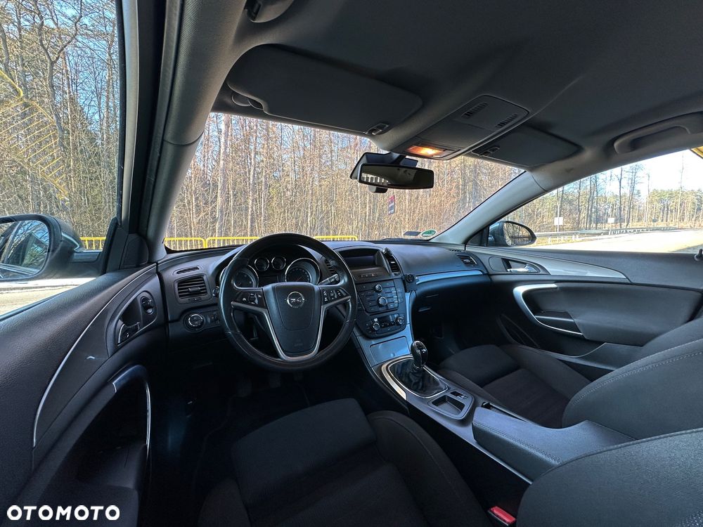 Opel Insignia - 17