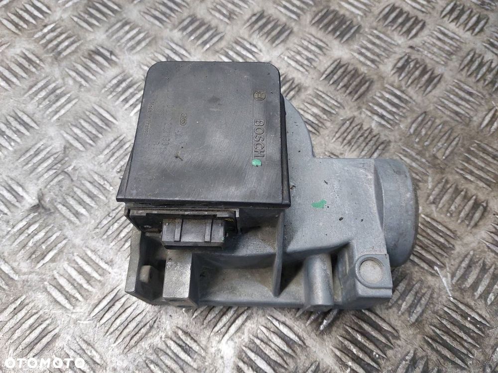 PRZEPŁYWOMIERZ VOLKSWAGEN PASSAT B3 2.0 8V 037906301B 0280202138 - 1