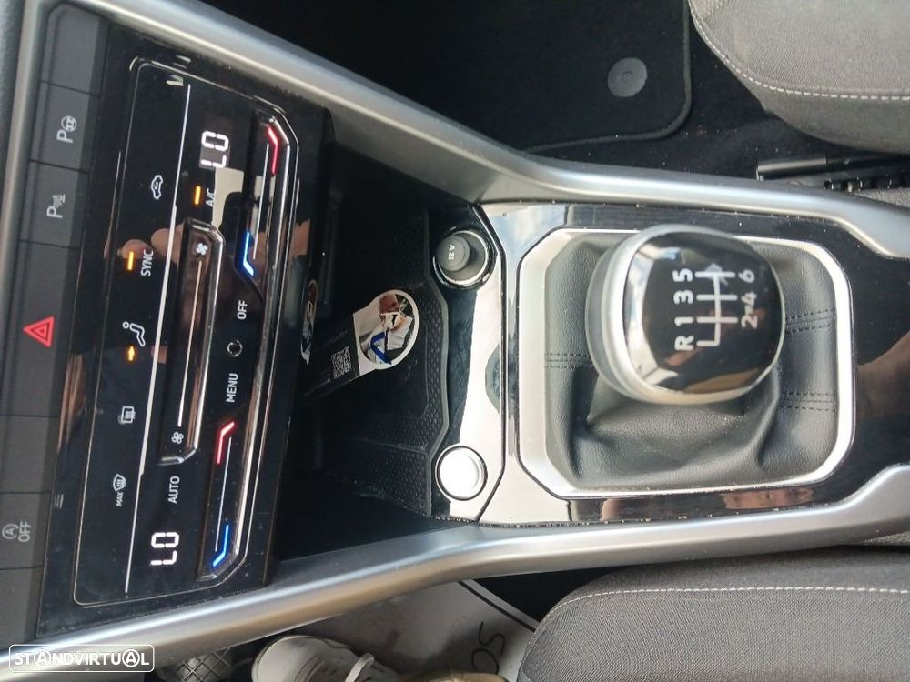 VW T-Roc - 21