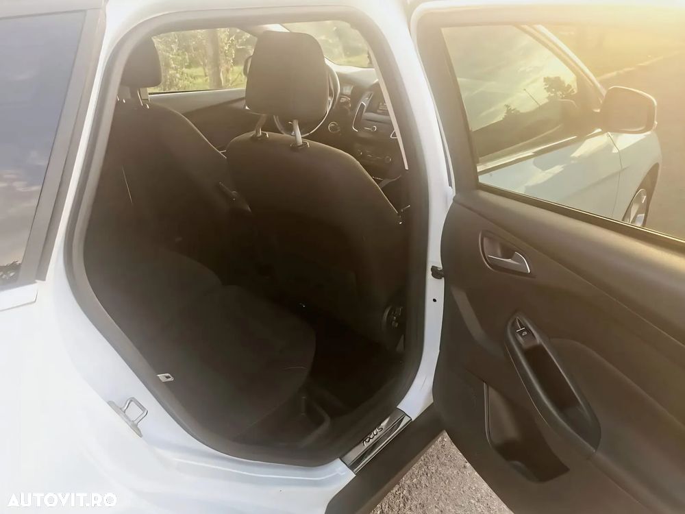 Ford Focus 1.5 TDCi Titanium - 29