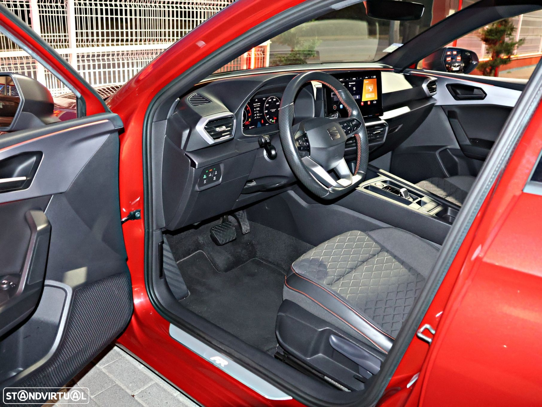 SEAT Leon 1.5 eTSI FR DSG - 18