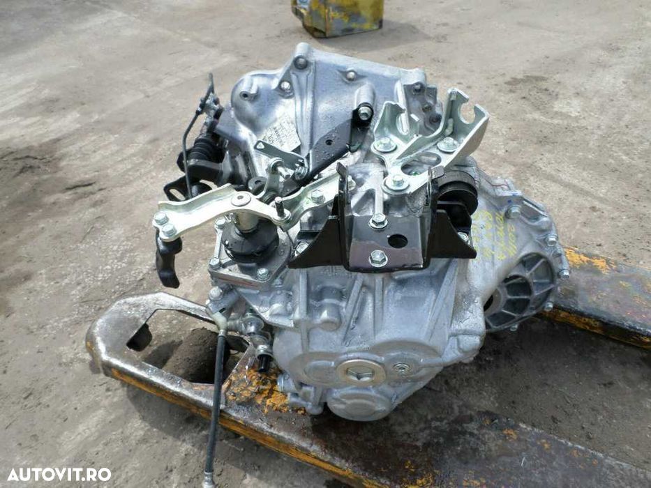 Cutie de viteze manuala Toyota Rav IV 2.2 D; 4x4 Diesel;2012; 6 Trepte - 3