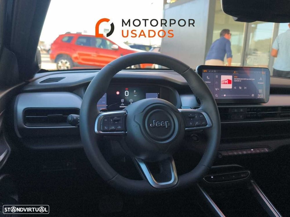 Jeep Avenger 1.2 e-Hybrid Summit DCT - 12