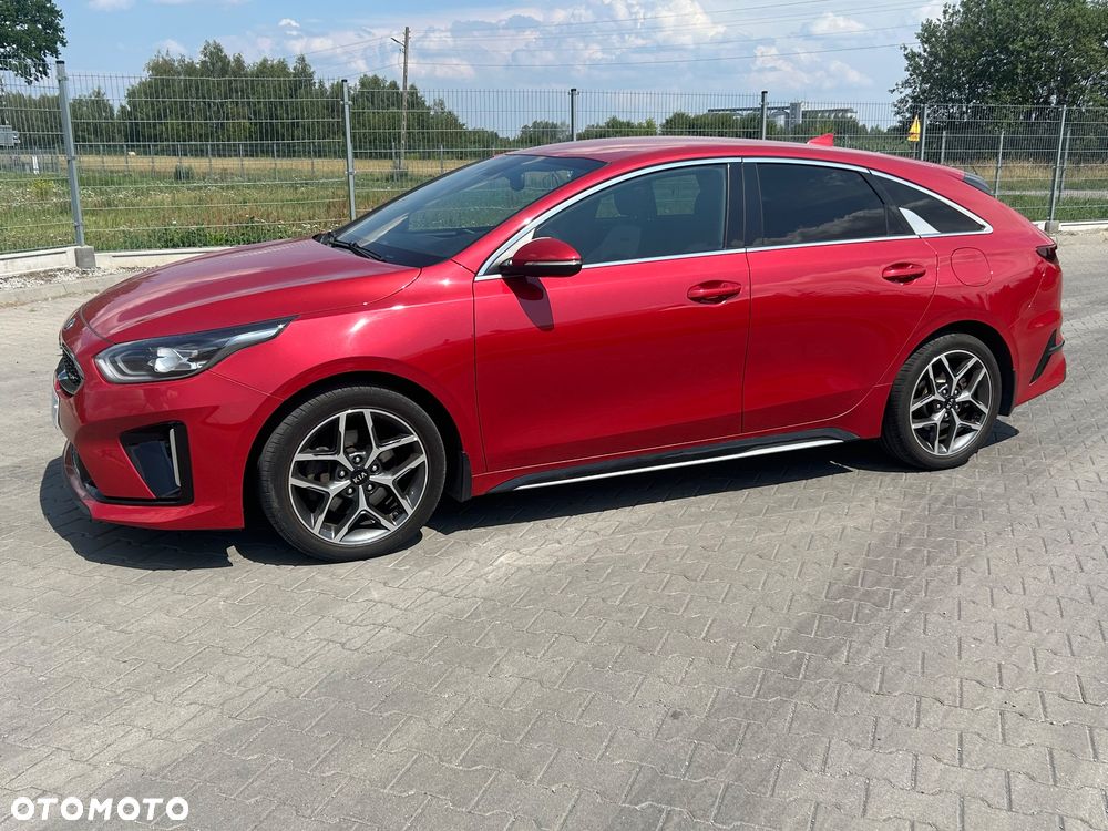 Kia ProCeed - 16