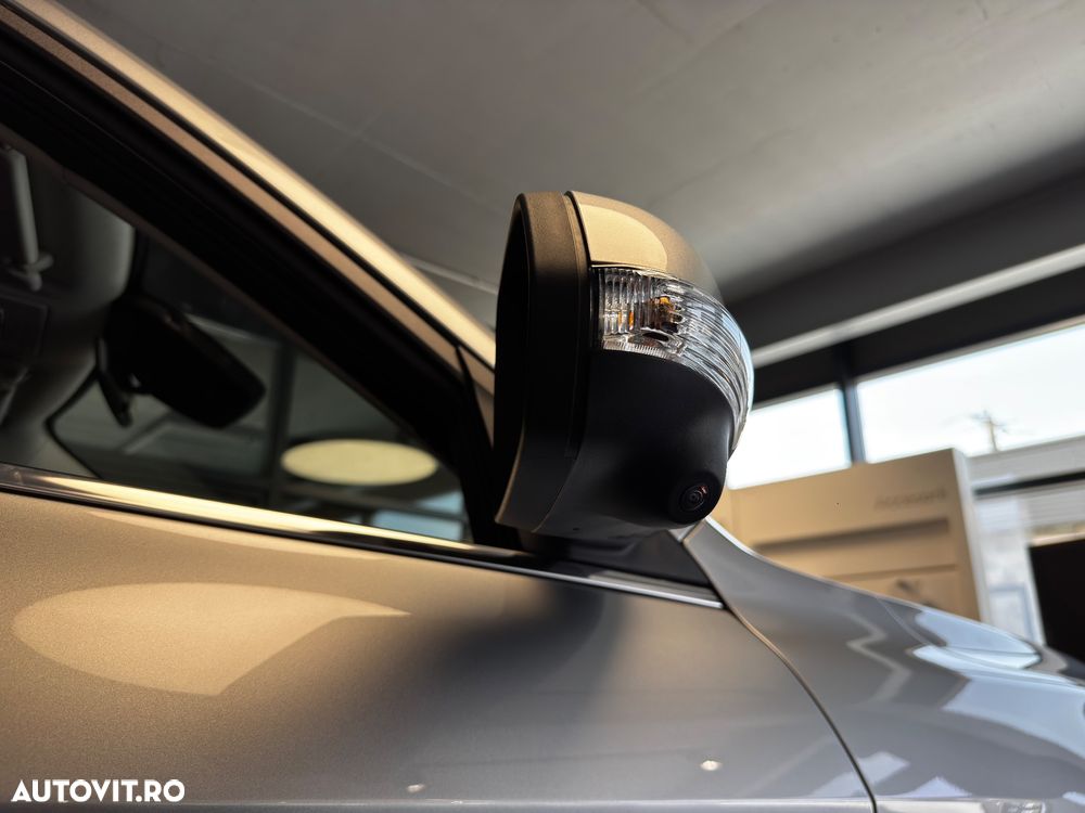 MG ZS HEV 1.5 GSI AT Exclusive - 4