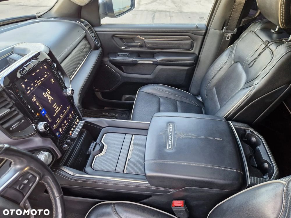 RAM 1500 - 16