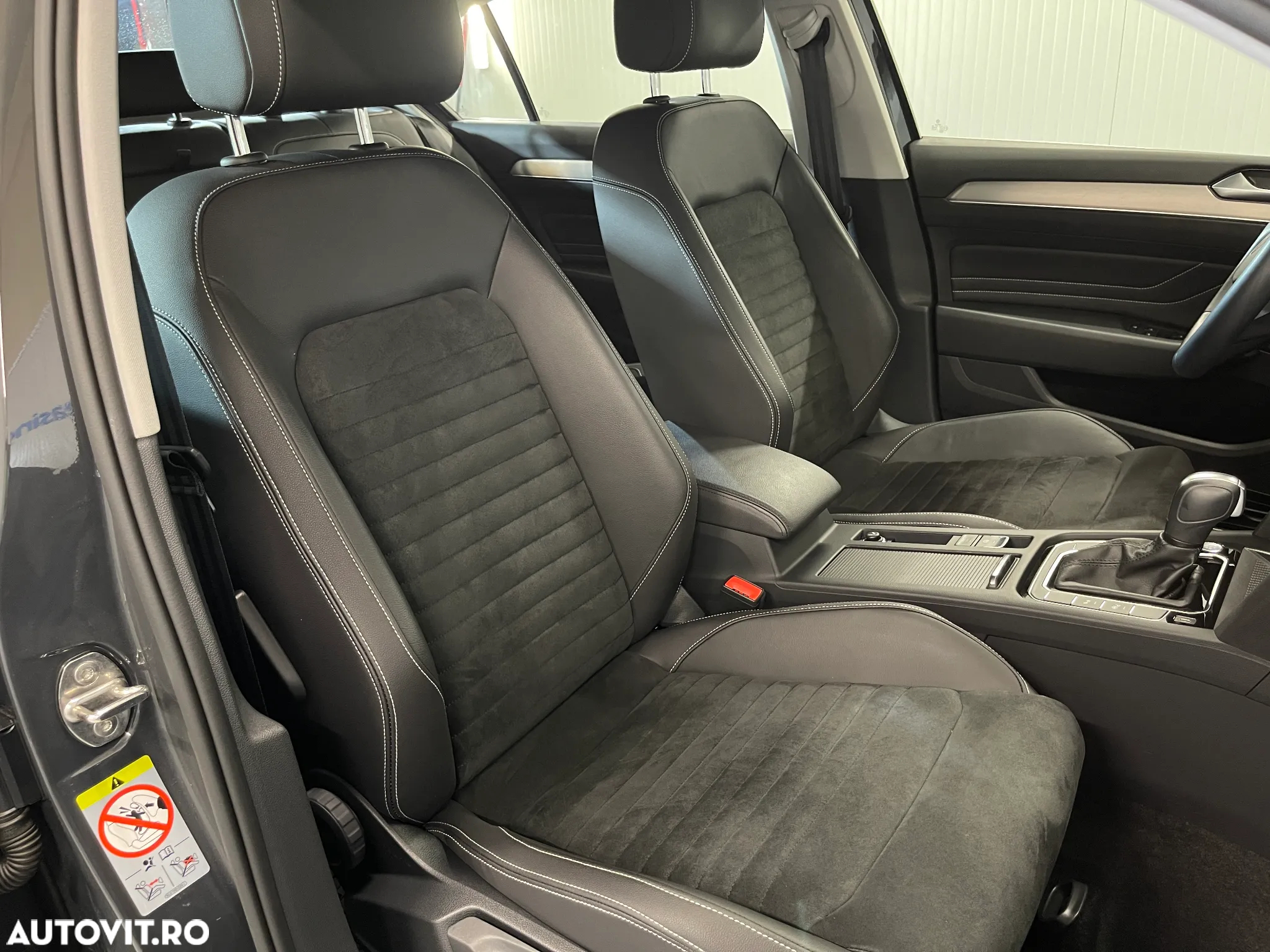 Volkswagen Passat 2.0 TDI DSG Highline - 9