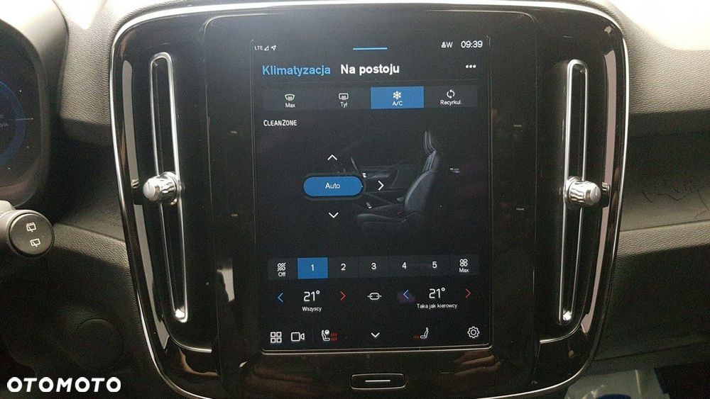 Volvo XC 40 - 22